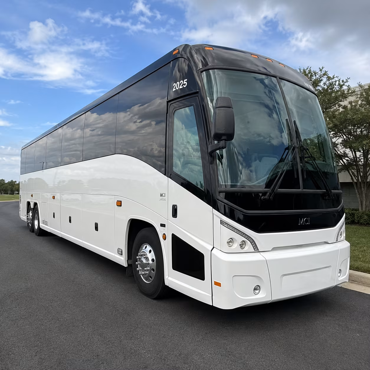 for quick and easy wedding shuttle service at lake las vegas and beyond